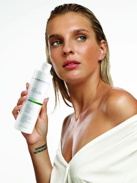 Тонік з ягодами годжі Christina Line Repair Nutrient Goji Berries Active Toner Крістіна, 300 мл  CHR863 фото