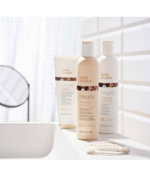Маска для живлення та зволоження волосся Milk_Shake Integrity Intensive Treatment 200 мл з антифриз-ефектом Мілкшейк 1255855 фото