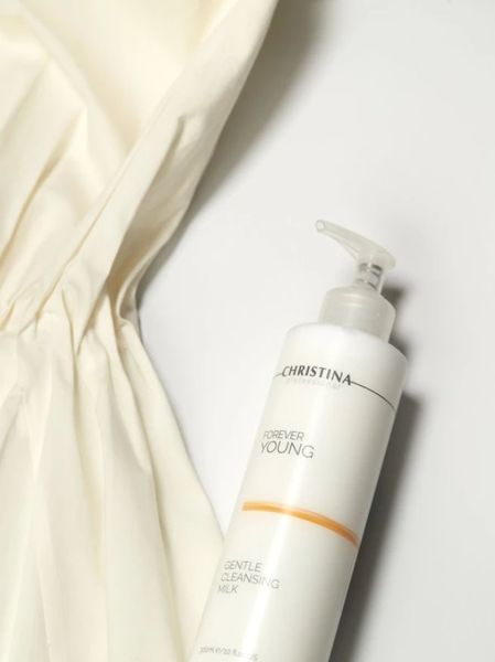 Ніжне очищувальне молочко Крістіна Christina Forever Young Gentle Cleansing Milk 300 мл &mdash; делікатне очищення, зволоження та пом'якшення шкіри CHR390 фото