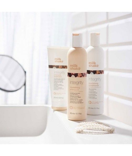 Питательный шампунь для всех типов волос Milk_Shake Integrity Nourishing Shampoo 300 мл 1255864 фото