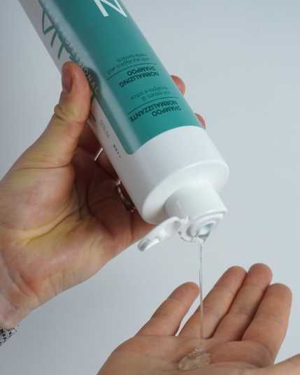 Нормализующий шампунь для жирной кожи головы Vitael Normalizing Shampoo 300 мл Витаель себорегуляция, длительная свежесть и восстановление баланса прикорневой зоны VTL0018 фото