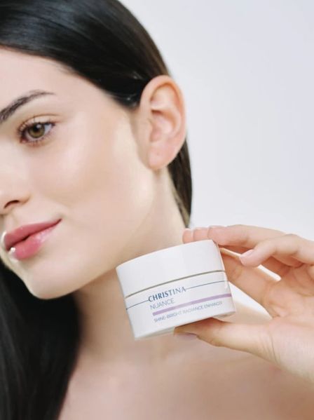 Оновлювальний крем &laquo;Інтенсивне сяйво&raquo; Крістіна Christina Nuance Shine Bright Radiance Enhancer 50 мл для гладкості та природного сяйва шкіри CHR858 фото