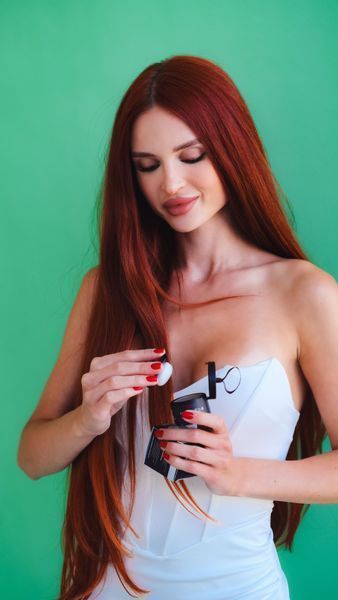 Тени для маскировки волос/бороды Minox Hair Retouch Dark Brown Minox Hair Retouch Dark Brown фото